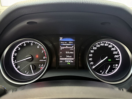 Toyota Camry 2.5 AT (181 л.с.) 2019
