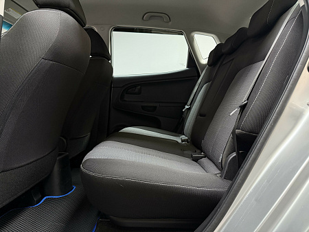 KIA Venga 1.6 MT (125 л.с.) 2013