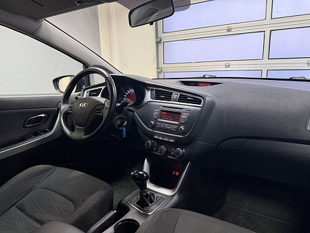 Kia Ceed 1.6 AT (128 л.с.) 2018