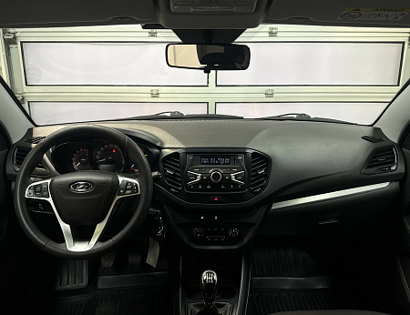 ВАЗ (LADA) Vesta 1.6 MT (106 л.с.) 2018