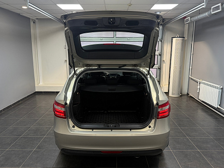 ВАЗ (LADA) Vesta 1.6 MT (106 л.с.) 2018