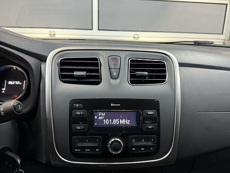 Renault Sandero Stepway 1.6 MT (113 л.с.) 2021