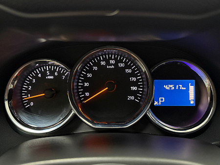 Renault Duster 2.0 4WD AT (143 л.с.) 2017