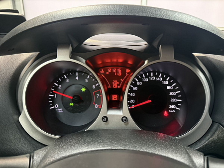 Nissan Juke 1.6 4WD CVT (190 л.с.) 2011