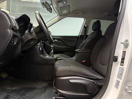 Hyundai Creta 1.6 MT (123 л.с.) 2021