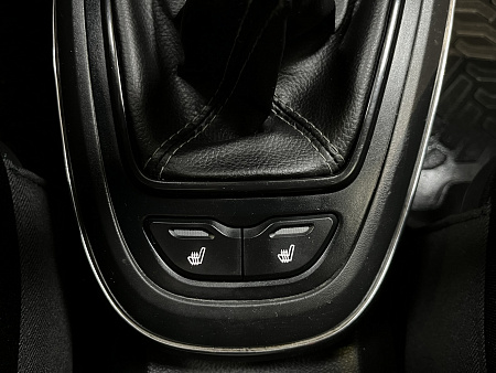 ВАЗ (LADA) Vesta 1.6 MT (106 л.с.) 2016