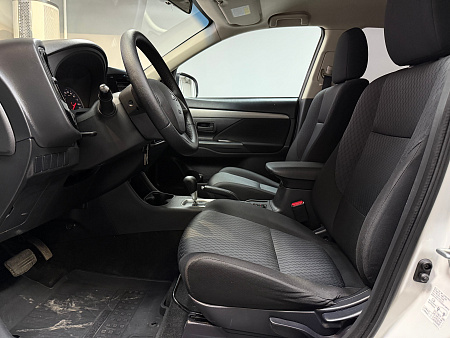 Mitsubishi Outlander 2.0 CVT (146 л.с.) 2013