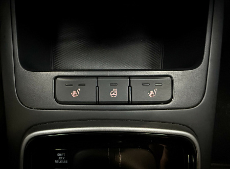 KIA Rio X-Line 1.6 AT (123 л.с.) 2018