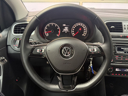 Volkswagen Polo 1.6 MPI MT (110 л.с.) 2016