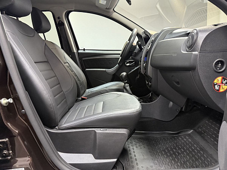 Renault Duster 2.0 4WD MT (143 л.с.) 2018
