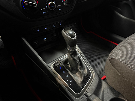 Hyundai Solaris 1.6 AT (123 л.с.) 2021