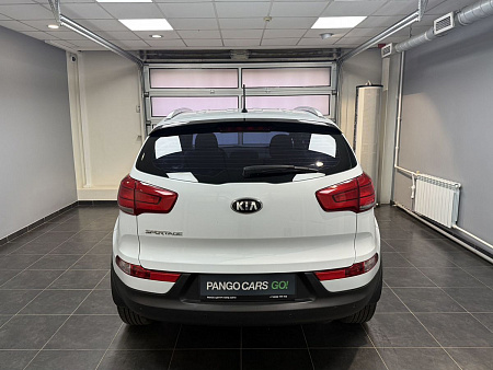 Kia Sportage 2.0 MT (150 л.с.) 2015