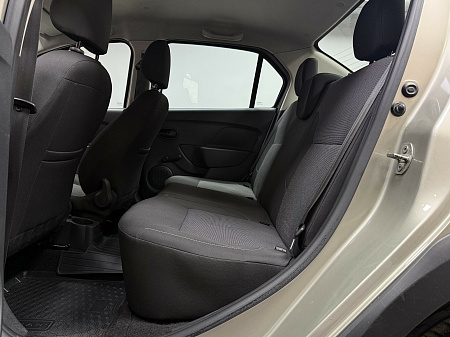 Renault Logan Stepway 1.6 MT (113 л.с.) 2019