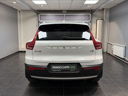 Volvo XC40 2.0 4WD AT (190 л.с.) 2020