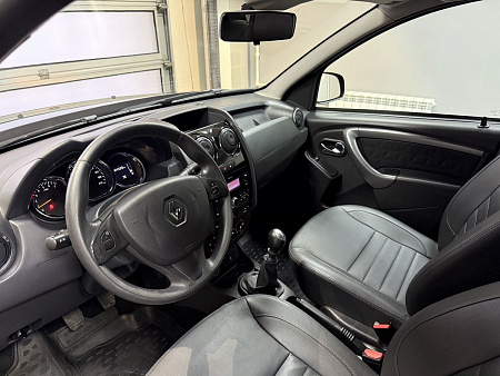 Renault Duster 2.0 4WD MT (143 л.с.) 2018