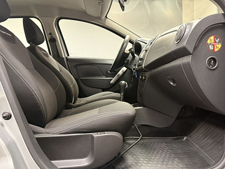 Renault Sandero Stepway 1.6 AT (102 л.с.) 2021