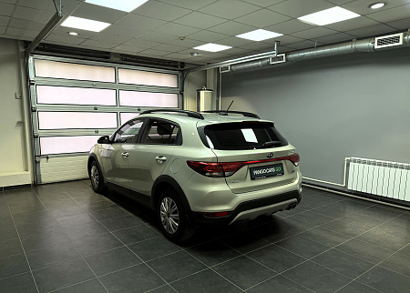 KIA Rio X-Line 1.6 AT (123 л.с.) 2018