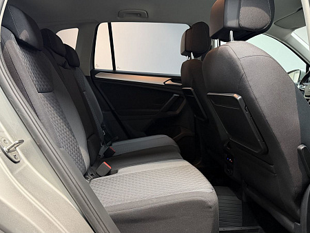 Volkswagen Tiguan 1.4 TSI DSG (150 л.с.) 2020