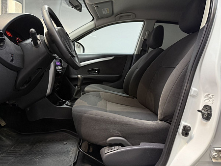 Nissan Almera 1.6 MT (102 л.с.) 2016