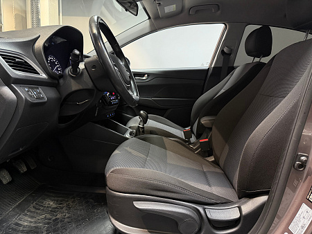 Hyundai Solaris 1.6 MT (123 л.с.) 2019