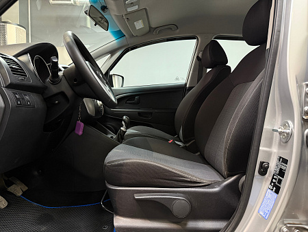 KIA Venga 1.6 MT (125 л.с.) 2013