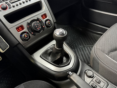 Peugeot 408 1.6 MT (115 л.с.) 2016