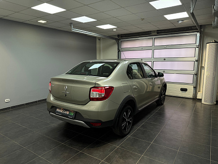 Renault Logan Stepway 1.6 MT (113 л.с.) 2019