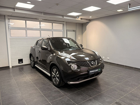 Nissan Juke 1.6 MT (94 л.с.) 2013