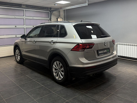 Volkswagen Tiguan 1.4 TSI DSG (150 л.с.) 2020