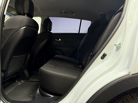 Kia Sportage 2.0 MT (150 л.с.) 2015