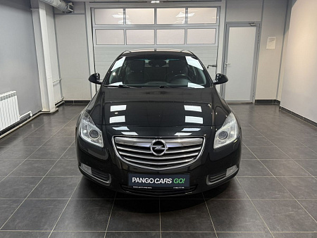 Opel Insignia 2.0 Turbo AT (220 л.с.) 2012