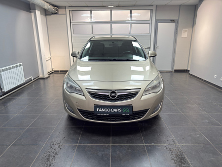 Opel Astra 1.6 AT (115 л.с.) 2012