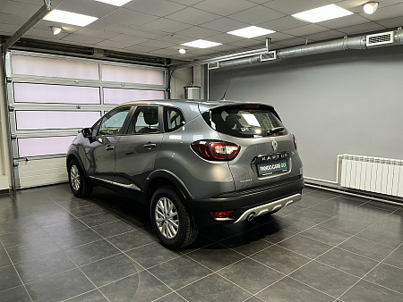 Renault Kaptur 1.6 MT (114 л.с.) 2019