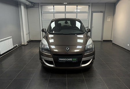 Renault Scenic 1.5 dCi MT (110 л.с.) 2010