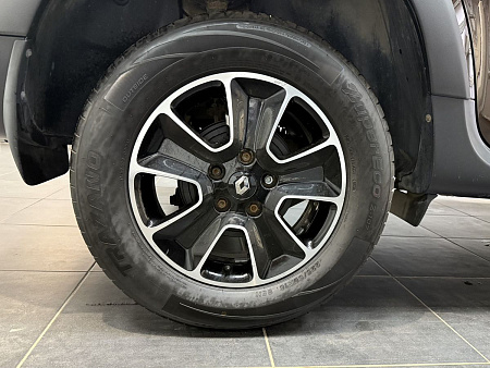 Renault Duster 2.0 4WD MT (143 л.с.) 2018