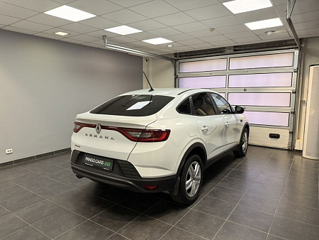 Renault Arkana 1.6 MT (114 л.с.) 2020