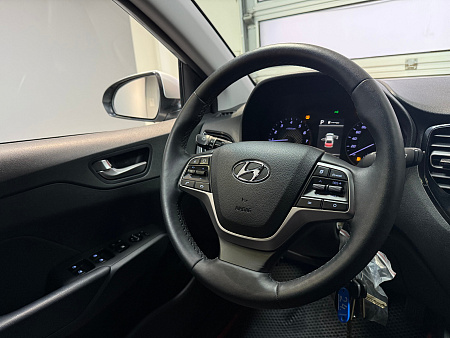 Hyundai Solaris 1.6 AT (123 л.с.) 2021