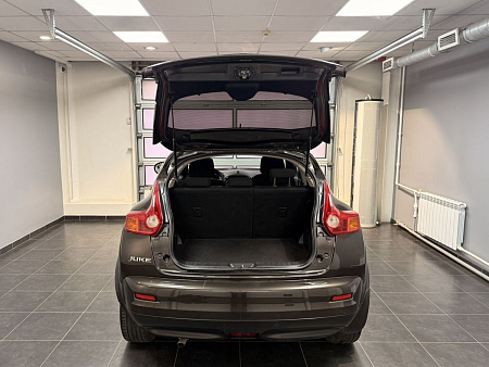 Nissan Juke 1.6 MT (94 л.с.) 2013
