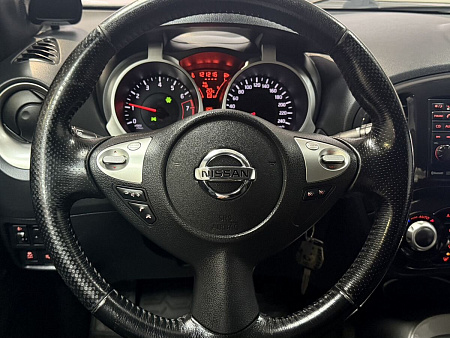 Nissan Juke 1.6 4WD CVT (190 л.с.) 2011
