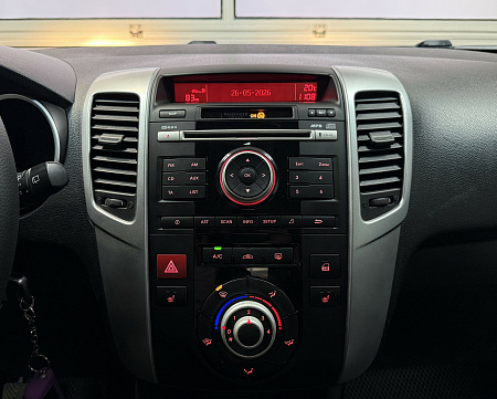 KIA Venga 1.6 MT (125 л.с.) 2013