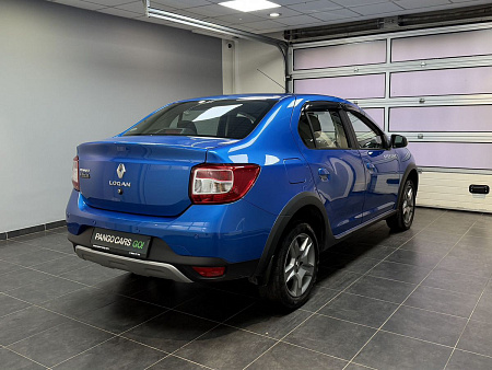 Renault Logan Stepway 1.6 MT (113 л.с.) 2019