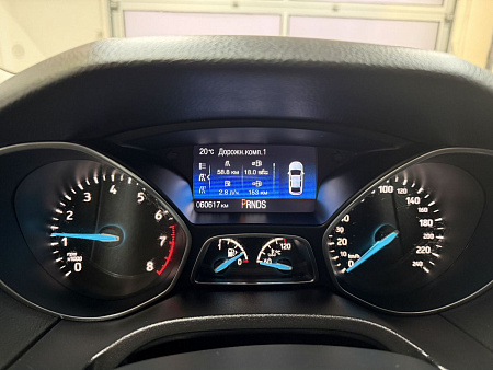 Ford Focus 1.6 PowerShift (125 л.с.) 2016