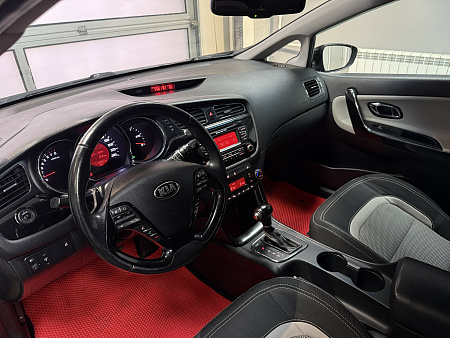 KIA Ceed 1.6 AT (129 л.с.) 2014