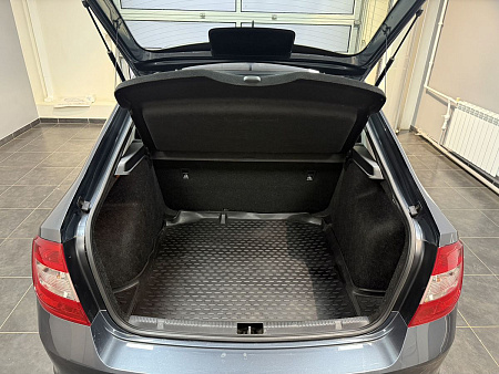 Skoda Rapid 1.6 MPI MT (90 л.с.) 2017