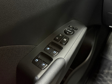 Hyundai Solaris 1.6 MT (123 л.с.) 2019