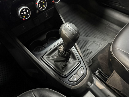 ВАЗ (LADA) Vesta Cross 1.6 MT (106 л.с.) 2023