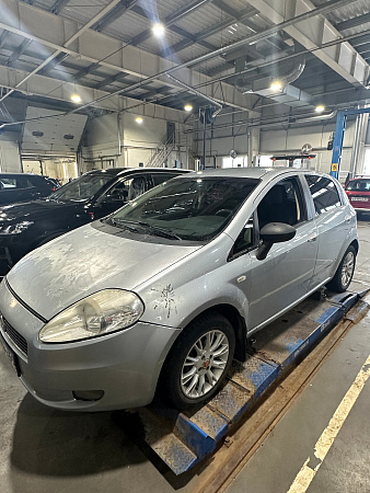 FIAT Punto 1.4 MT (77 л.с.) 2008