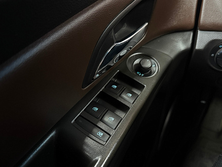 Chevrolet Cruze 1.4 AT (140 л.с.) 2014
